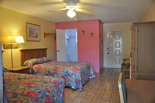By The Beach Motel - Cocoa Beach Extérieur photo