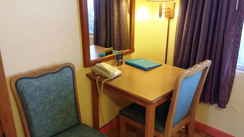 By The Beach Motel - Cocoa Beach Extérieur photo